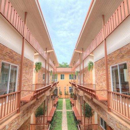 Rak Na Khaoyai Hotel Mu Si Exterior foto